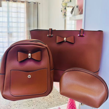 👜Conjuntos de carteras  💵$30 usd  📍Tiendas físicas en La Víbora y Centro Habana  🚚Mensajería disponible  📲55096221 - 5/5