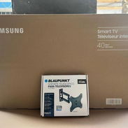 Smart tv Samsung 40 pulgadas con soporte giratorio - Img 55864270