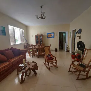 Miramar 150 mil casa independiente 4ctos 2 baños - 2/10