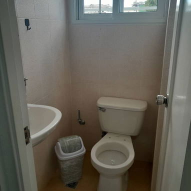 ​💗 ¡EXCELENTE APARTAMENTO EN RENTA EN EL VEDADO! 💫 - 5/10