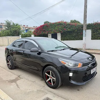 Vendo negocio Kia Río 2019 carro impecable sin defecto - Img 113028934