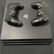 Vendo ps4 pro 2mandos 500gb - Img 54156990