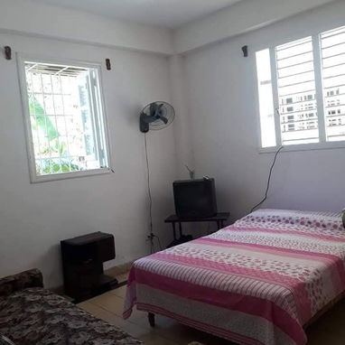 Apartamento bajos, portal 3 cuartos cerca de 13y60 40mil 53582376 - Img 122008669