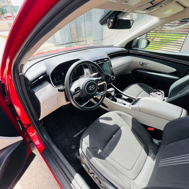 Vendo o negocio yhunday Tucson del 2023 con 34 mil millas - Img 102543698