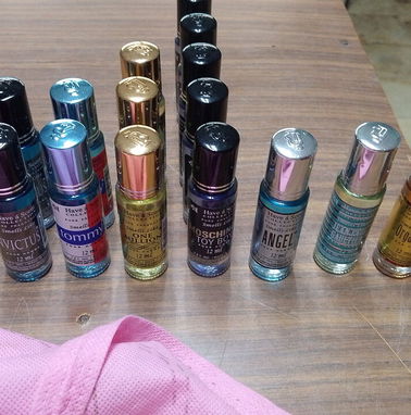 Perfumes y pintalabios (lápiz labial) - Img 97384646