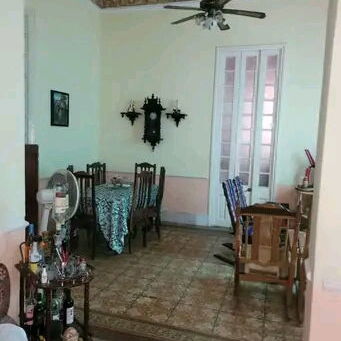 Casa independiente en el vedado - Img 124949182