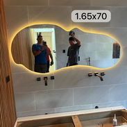 Espejos aéreos con luces LED neón totalmente personalizados y diseñados para transformar cualquier ambiente en un lugar - Img 56868119