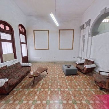 Propiedad de Lujo en La Víbora: Ideal Residencia o Negocio con Bar – 65k - Img 124689141
