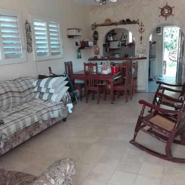 Vendo Casa biplanta en Guanabo, planta baja. - Img 116899353