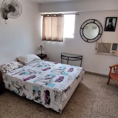 RENTA LINEAL EN VEDADO - Img 120248951