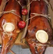 Comida criolla cerdo asado entero que Rico - Img 49350286
