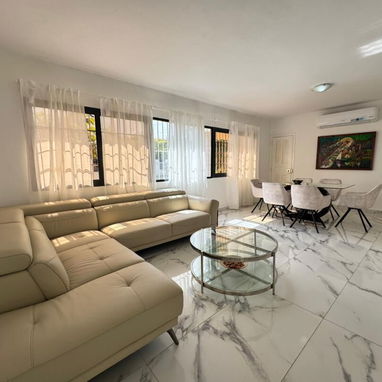 Renta lineal de 3 habitaciones en playa con inversores y paneles - 3/5