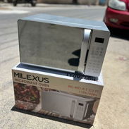Microwave Marca Milexus 20 Litros Potencia de salida 700w precio $95 usd Transporte adicional Factura y garantía - Img 57423802