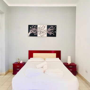 🏠 Apartamento capitalista de 2 Habitaciones en Centro Habana – Cómodo y bien ubicado REF 1452 - Img 112880251