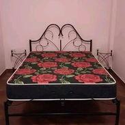 CAMA DE TUBO CAMERA SENCILLA CON SUS MESITAS Y COLCHÓN - Img 54878872