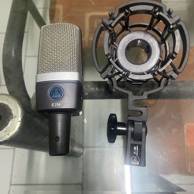 Audífonos senheiser HD 650, interfaz Steinberg ,micrófono condensador akgc214 - Img 121395302