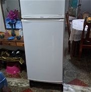 Se vende refrigerador Hai de lalos grandes con su vase  bastante vueno - Img 45501571
