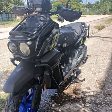 ✅️ Zhilong tank 200 cc ✅35 km - 40 km por litro  ✅️Con chapa lista para transpaso 💵Precio: 2300 USD - 4/4