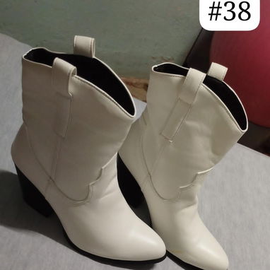 Botas mujer Nuevas 30$ USD - 2/3