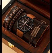 Se venden estos relojes muy bonitos de distintos tamaños colores y modelos interesados al WhatsApp - Img 45924654