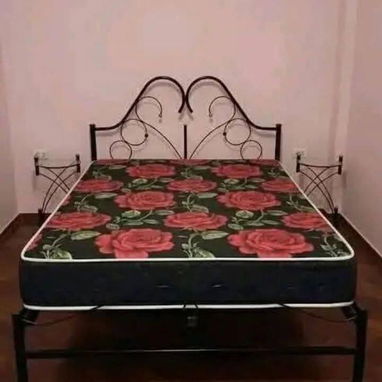 Cama de tubo con colchon - 3/5