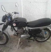 Vendo moto d Gasolina en 1400 USD (Ganga). - Img 49605991