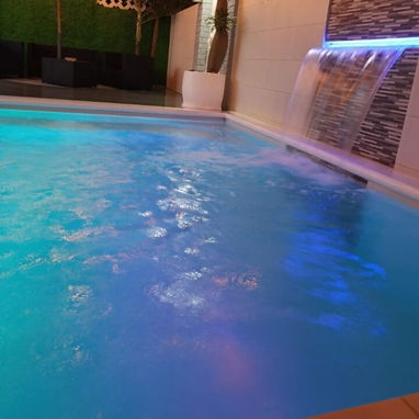 Casa de lujo con piscina con recirculación con chorro iluminado en la playa de Guanabo+53 52463651 🐬PANELES SOLARES 💥 - Img 89655567