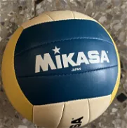 Vendo pelota clásica marca Mikasa de Volleyball 🏐 de playa - Img 45799748