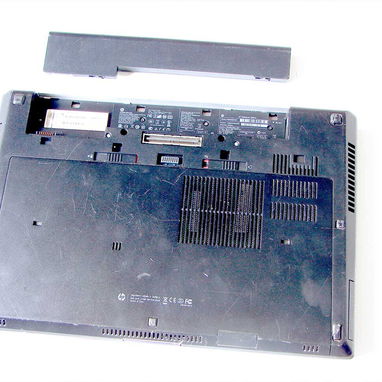 VENDO PORTATIL HP ELITEBOOK 8560W (rota) - Img 124412080