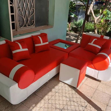 Juegos de sala modelo esquinero llamar al 52422734 o WhatsApp transporte incluido - Img 109497472