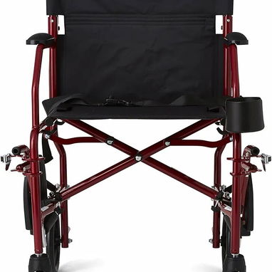 SE VENDE SILLA  DE RUEDAS NUEVA EN SU CAJA  270 CUP - Img 107443386