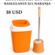 COMBO BAÑO IMPECABLE, HISOPO CON BASE PARA BAÑO Y CESTO PLÁSTICO CON TAPA BASCULANTE 12 L NARANJA, ENTREGA DE FACTURA - Img 56409828