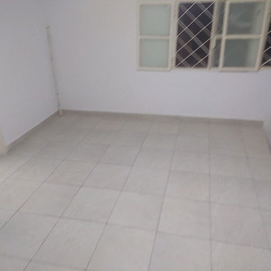 Apto de 1/4 colindante con Vedado a pasos de la Universidad - 6/8