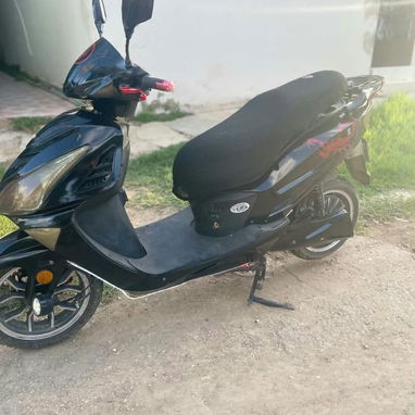 Apartamento con todo adentro incluida moto en santo Suárez es venta - 5/10
