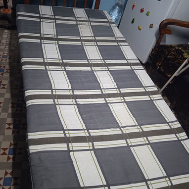 🛑SE VENDE CAMA PERSONAL DE MADERA BUENA CON SU COLCHON DE ESPUM🛑 - 2/2