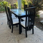 Juegos de comedor y camas tapizadas con transporte incluído - Img 58108717