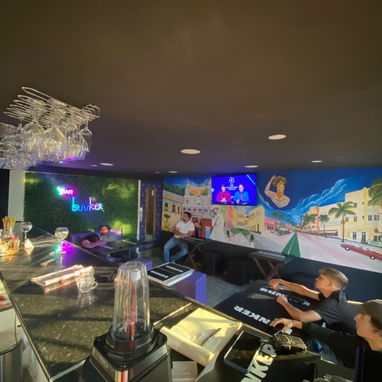 Wattassap 55432935 llama ya  es casa mas negocio d Bar en Miramar 🏠🏠🏠🏠 OJo en la venta de la casa c incluye un camió - 3/10