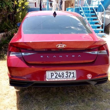 Vendo un negocio, Hyundai Elantra, 2023 con pizarra digital - Img 120148160