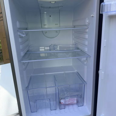 Refrigerador 10 pies LEMAX - 3/4