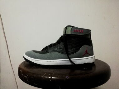 Zapatillas de Baloncesto (Tenis), marca: Nike Air Jordan, modelo: Jordan KO 23, talla 43 - Img main-image