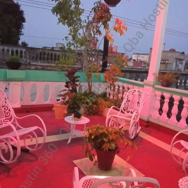 RENTA hostal de 5 habitaciones y piscina en la Ciudad de HOLGUIN, con la Agencia Qba Hostin 360 - 7/10