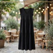 Vestido Midi Negro con Volantes y Escote en V - Img 57899716