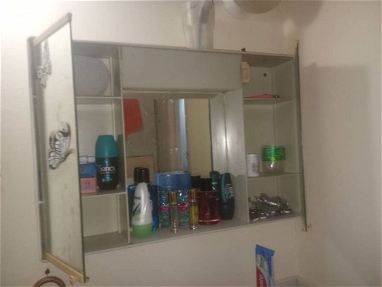 Espejo redondo y repisa de baño con espejo - Img 67076781
