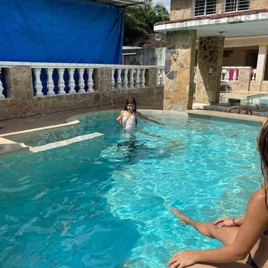 Excelente piscina!! Para cumpleaños 🎂 - 2/5