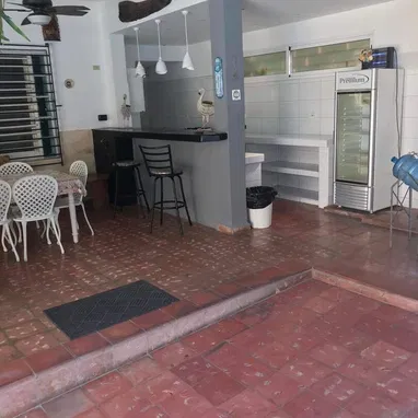 Casa de Lujo en Venta - Guanabo 🏡 Una oportunidad única de adquirir una propiedad premium, completamente amueblada y e - Img 119299093