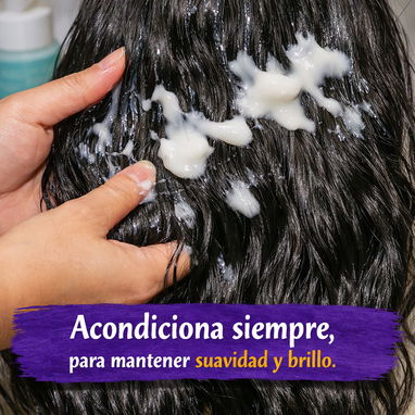 *✨ Cómo mantener tus extensiones suaves y brillantes ✨* Si tus extensiones no son de cabello humano, igual merecen cari - Img 120855496