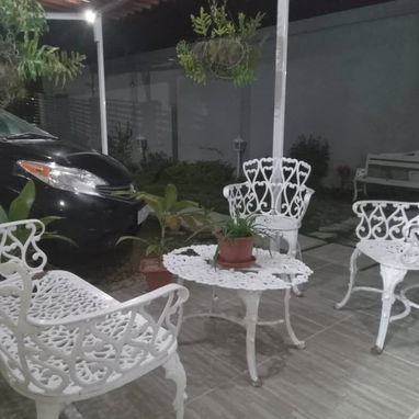 J  Casa de renta con respaldo energetico y servicios gastronomicos en Centro Habana corta estancia. CH-002 - 6/9