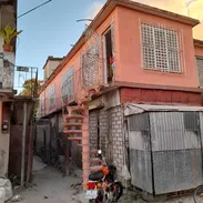 Vendo casa en altos en vista alegre cerca de la guireria de 2 cuartos placa libre tanque elevado y cuarto de desahogo - Img 54813244