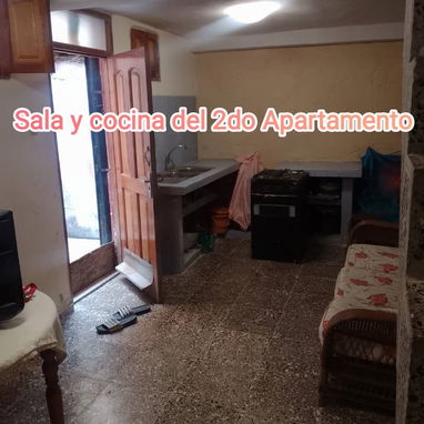 Se venden tres apartamentos ubicados en un mismo pasillo, dentro de una sola propiedad. - Img 125160870