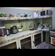 Alquiler Apartamento en bajos 2 cuartos habilitados,2 baños,2 split, refrgerdorgrande, cocina horno gascalle,lavadorasec - Img 48721584
